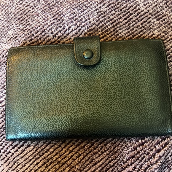 Beautiful Black Caviar Chanel WALLETwith snap closure - Picture 7 of 12